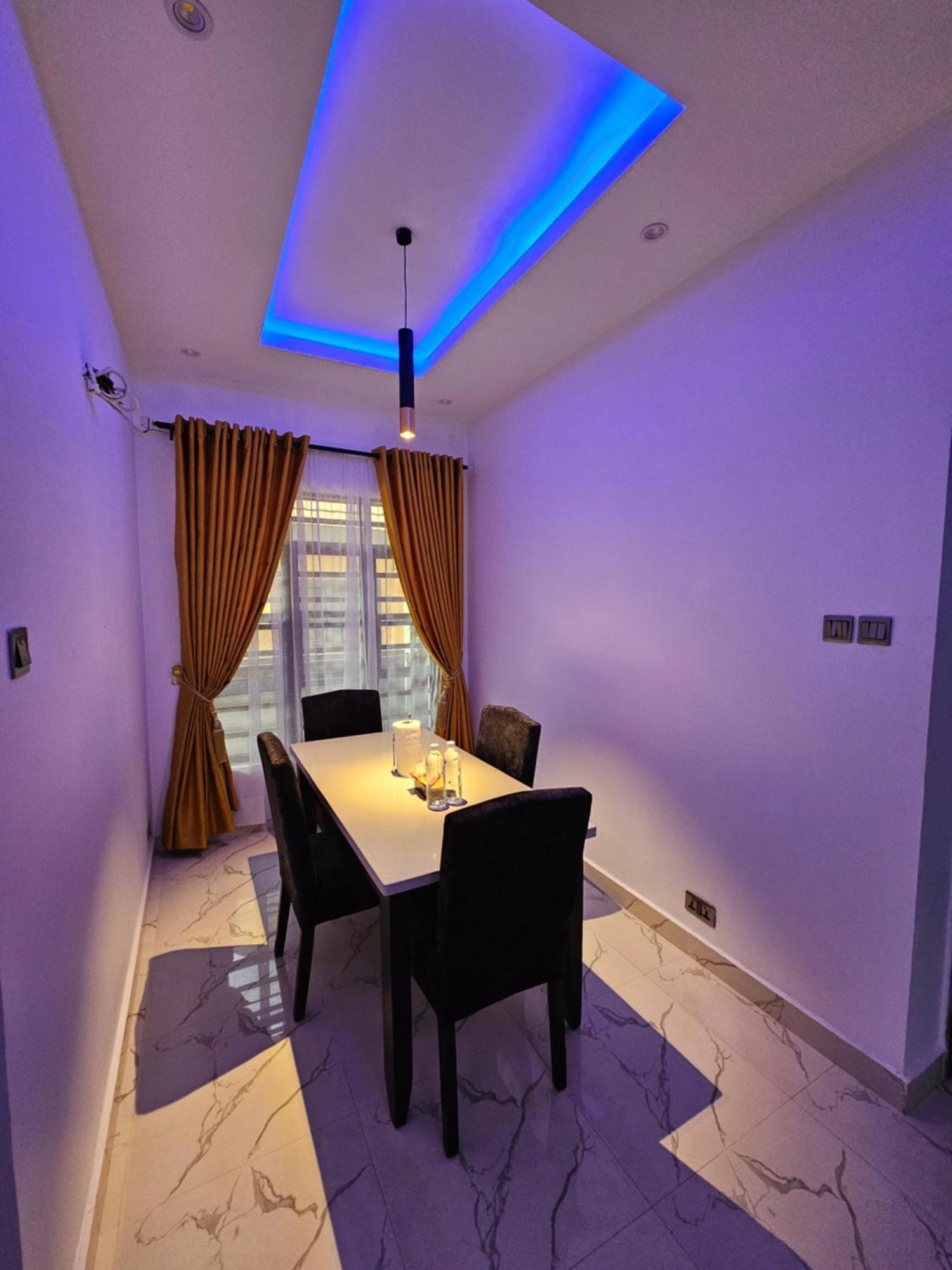 Sapphire Residences By Crystal Magodo Ikeja Exterior foto